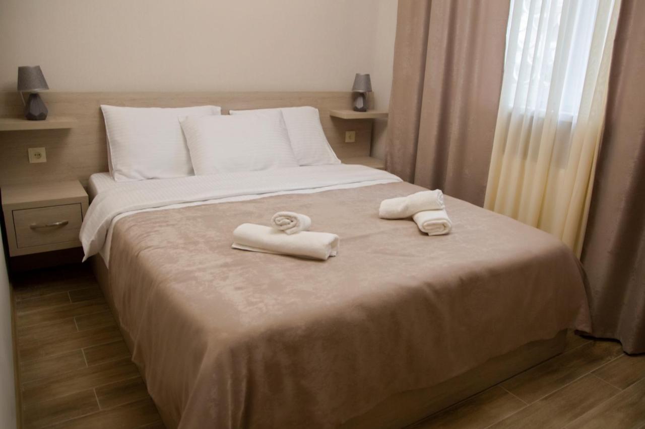 Family Hotel Triston Tbilisi Exterior photo